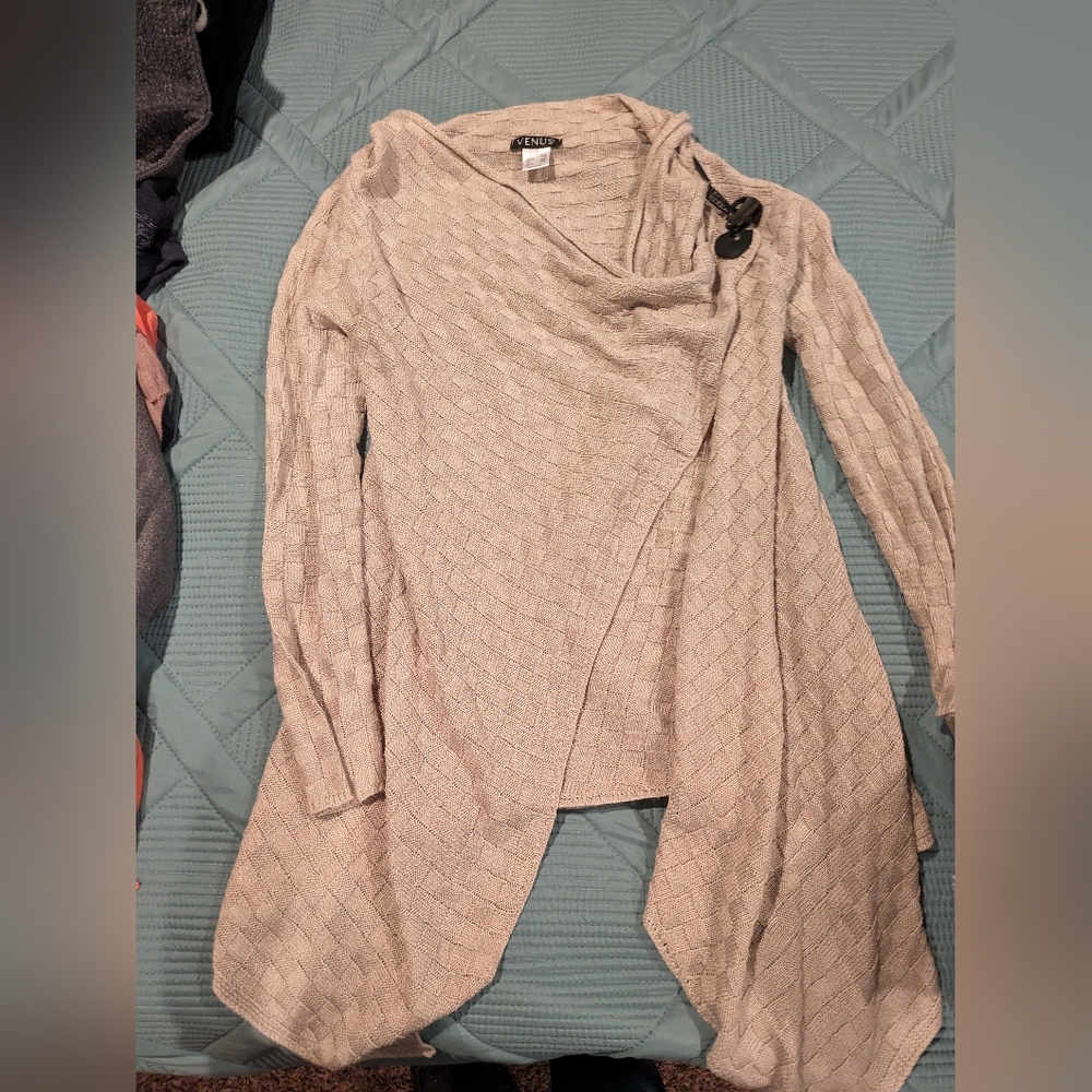 Venus cardigan